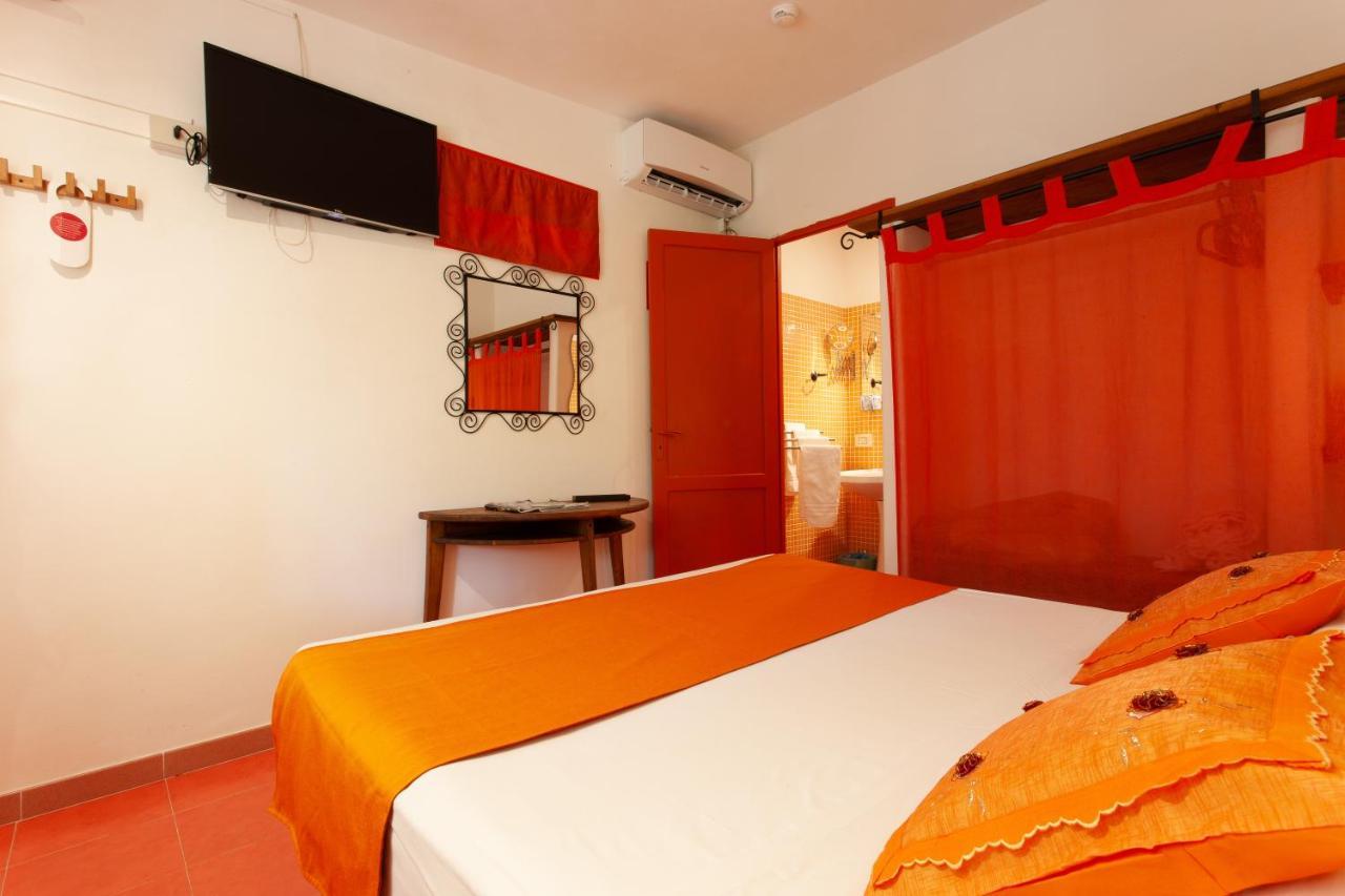 โลอาซิ วิลลัจโจ อัลแบร์โก Hotel ฟาวีญานา ภายนอก รูปภาพ