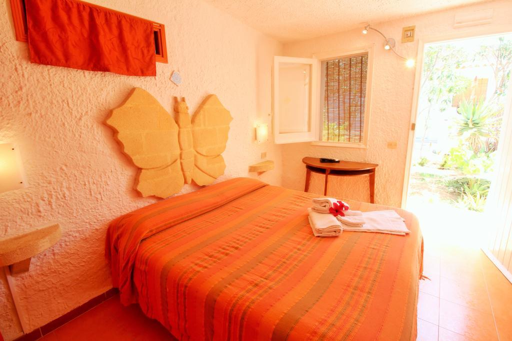 โลอาซิ วิลลัจโจ อัลแบร์โก Hotel ฟาวีญานา ภายนอก รูปภาพ