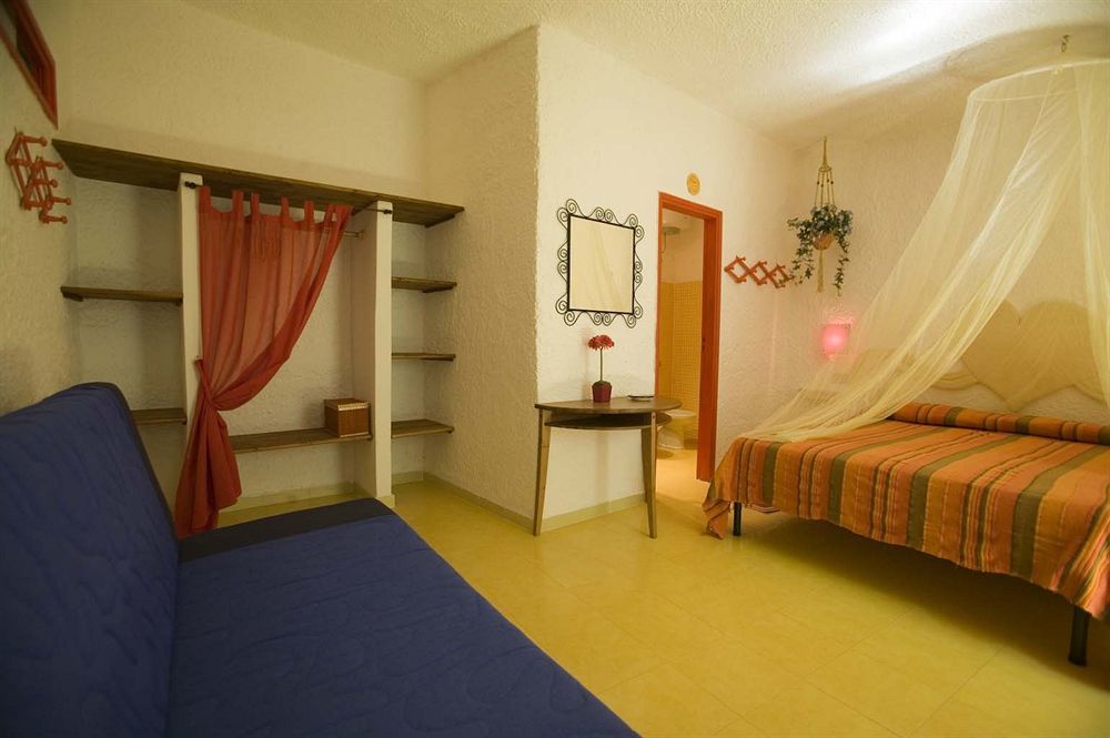โลอาซิ วิลลัจโจ อัลแบร์โก Hotel ฟาวีญานา ภายนอก รูปภาพ